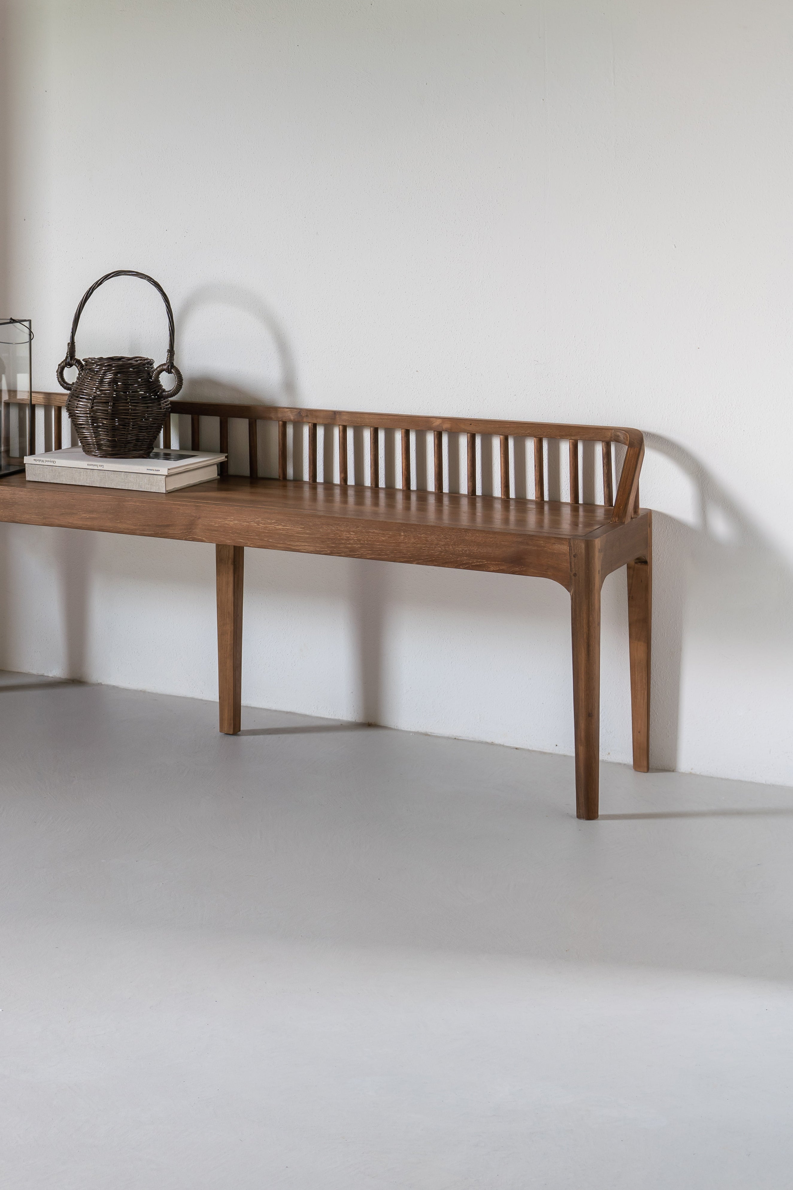 Astrid Bench