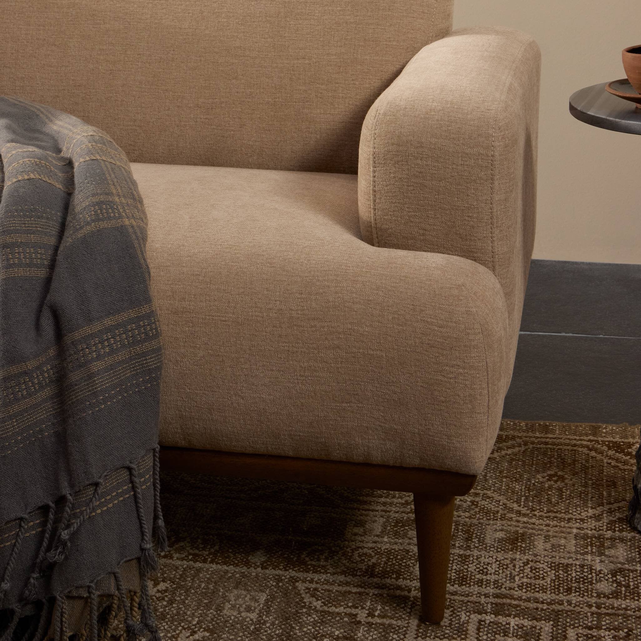 Este Sofa