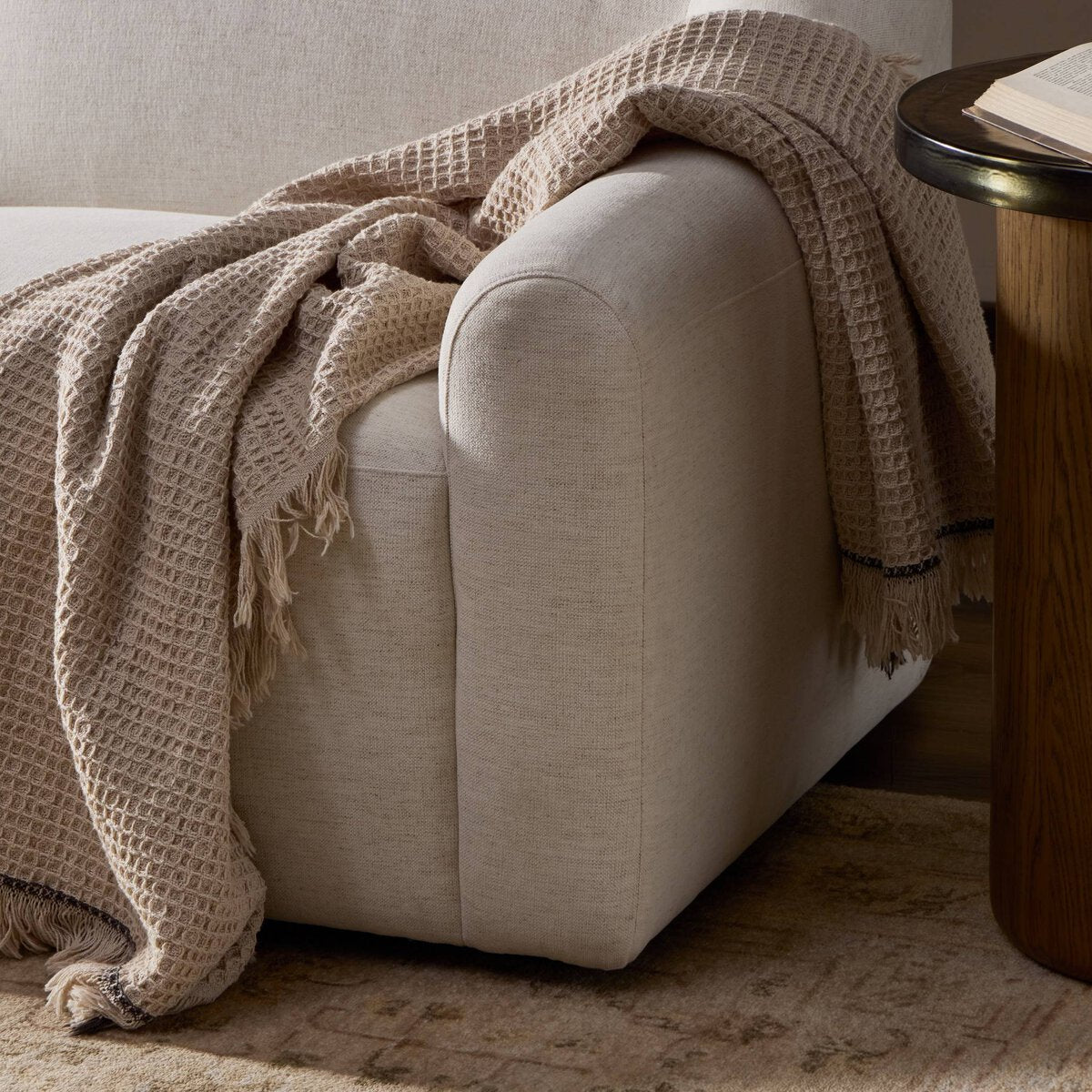 Nora Sofa