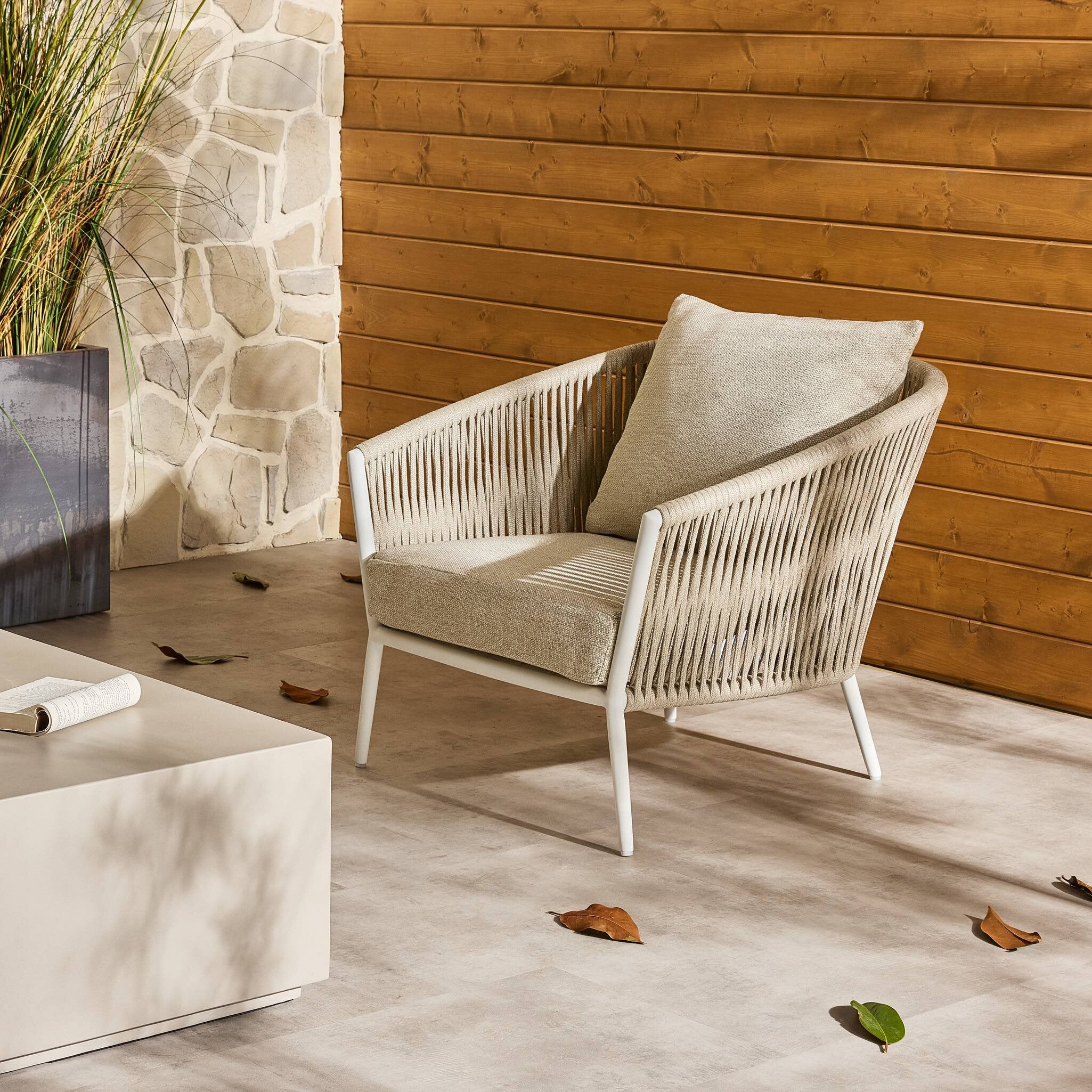 Brownfield Outdoor Lounge Chair