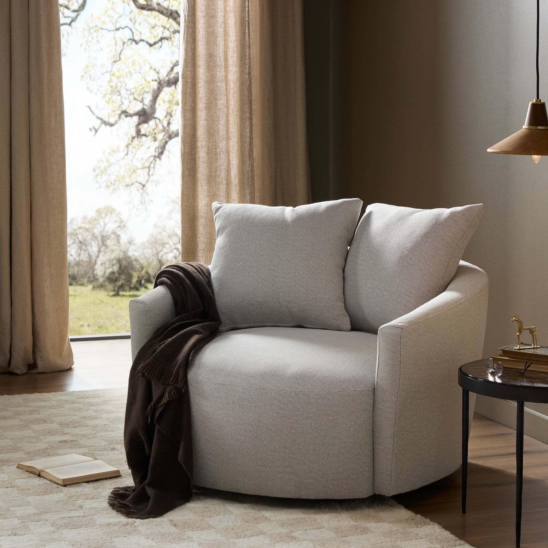 Casco Swivel Chair