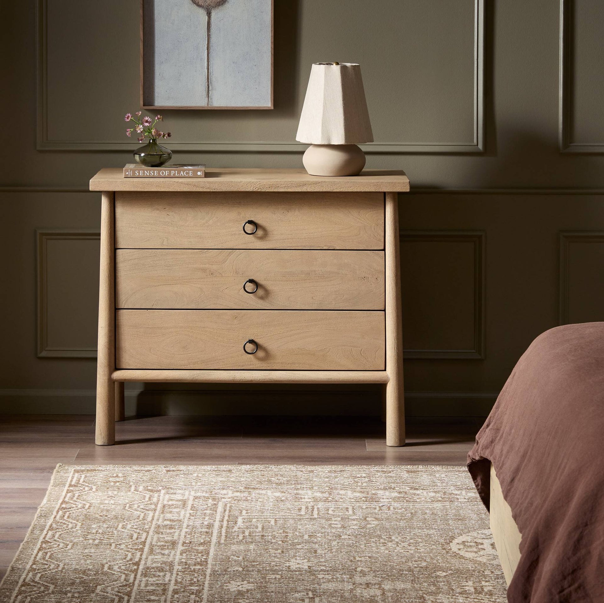 Alna Chest