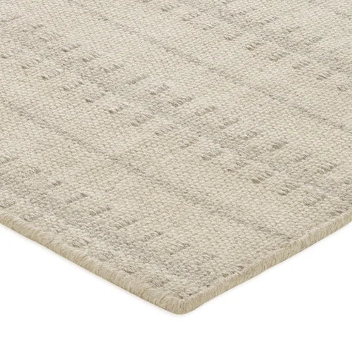 Tasha Area Rug: Pearl