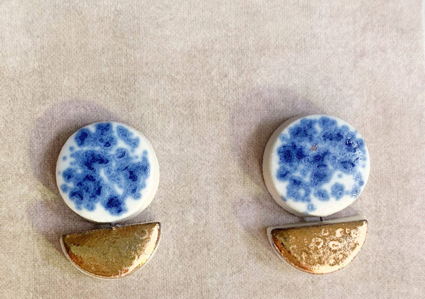 Studs - Circle Boat - Blue Speckle + Gold