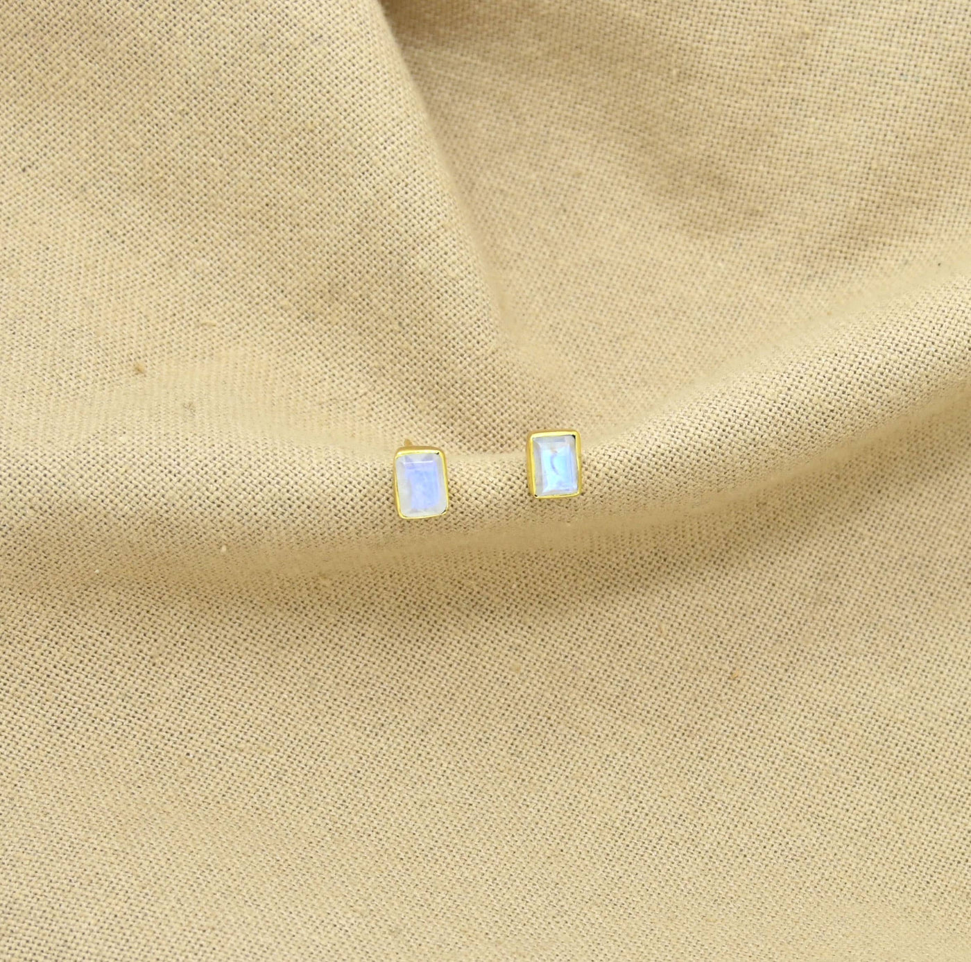 Ear Stud Baguette  Moonstone Gold   Plated Silver 925